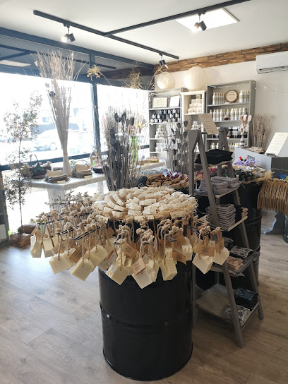Savonnerie Artisanale Secrets D'autrefois Magasin Bio à Puget-sur-Argens